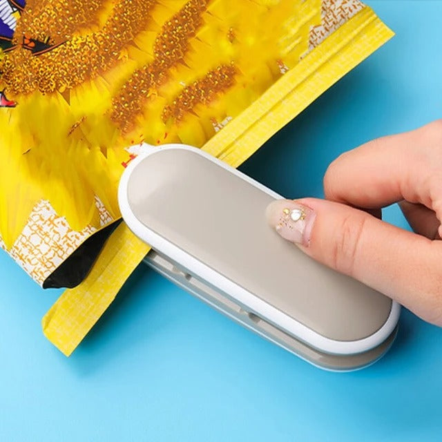 1 Pack Sealing Machine Mini Portable Sealing Clip Hand Pressure Heat Sealing